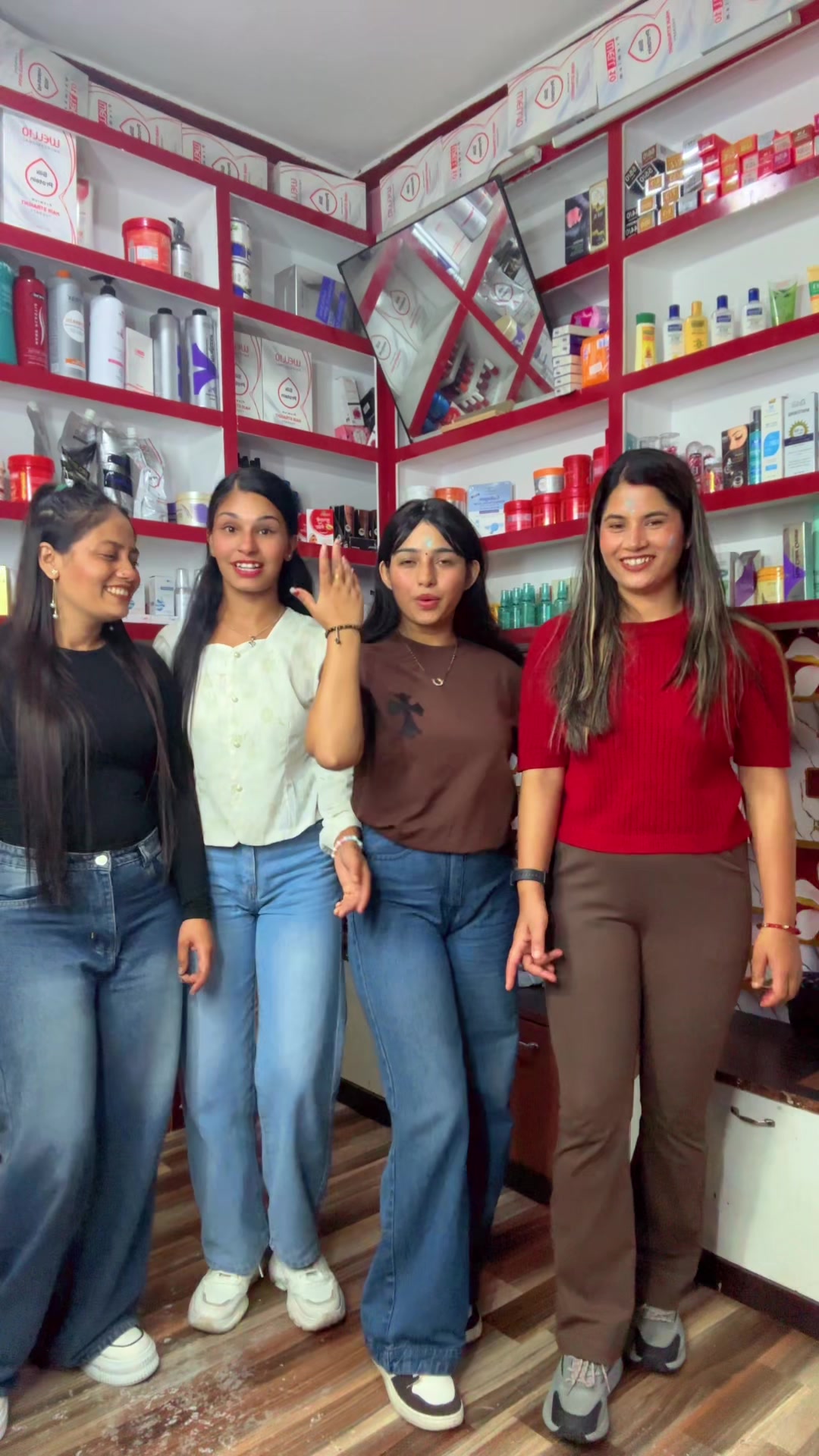 @Sabitri Acharya💇🏻♀️💄👁️