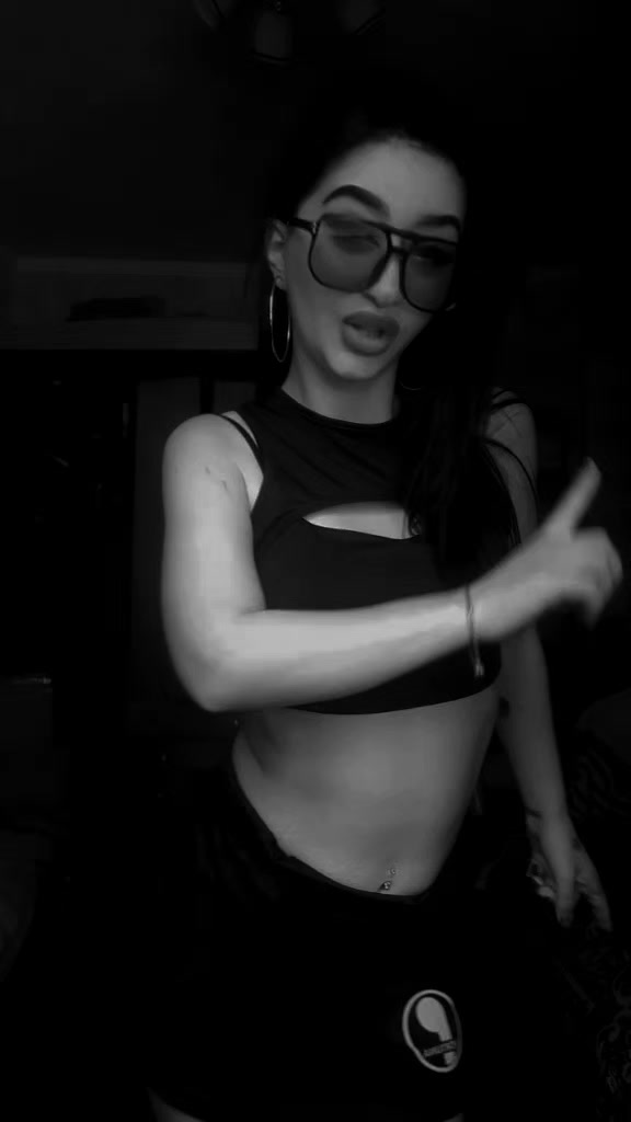 @Дана🦂