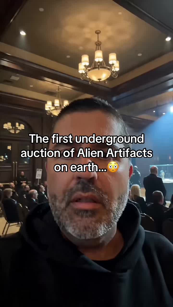 @Mystery AI Man