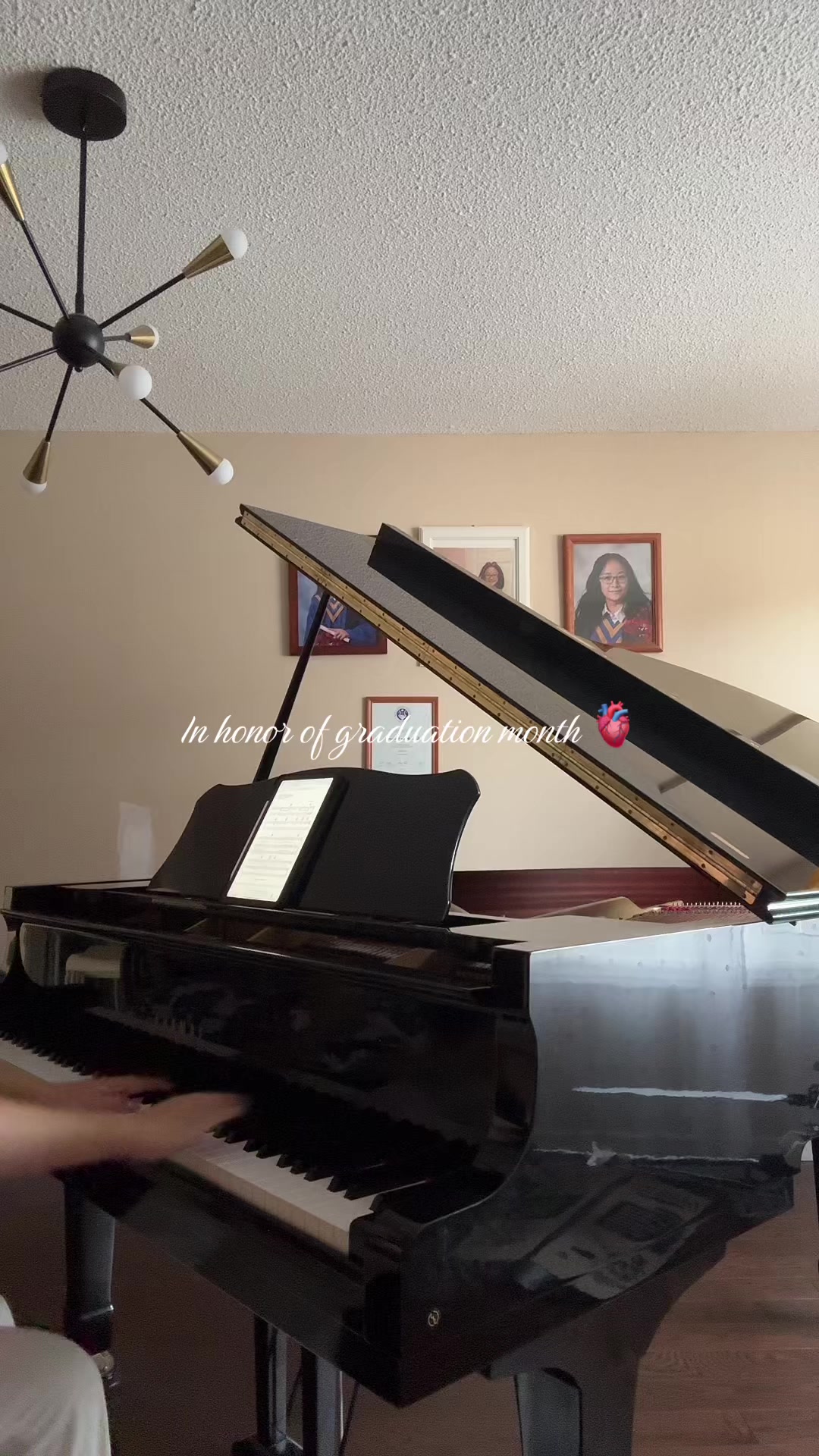 @𝓔𝓶𝓲𝓵𝔂
