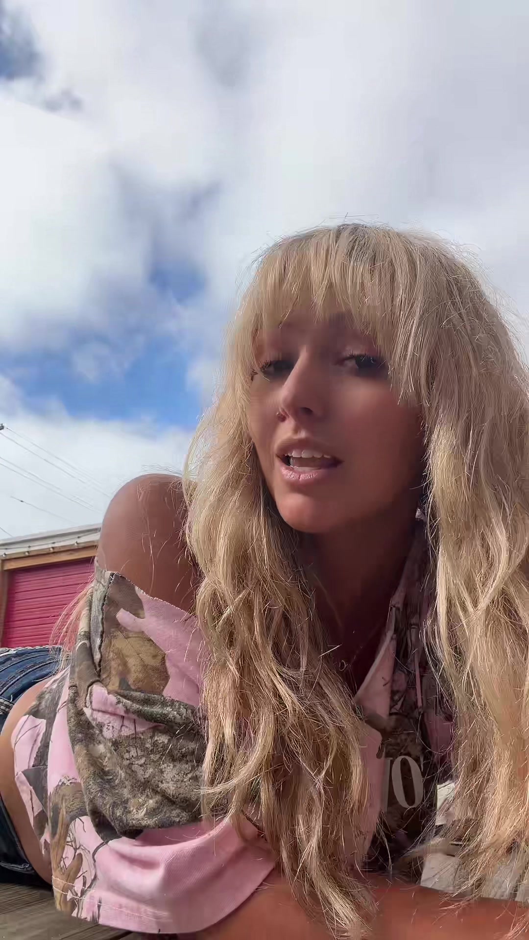 @gracevonstrahl