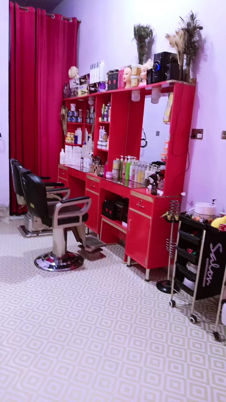 @Her's Beauty Parlour