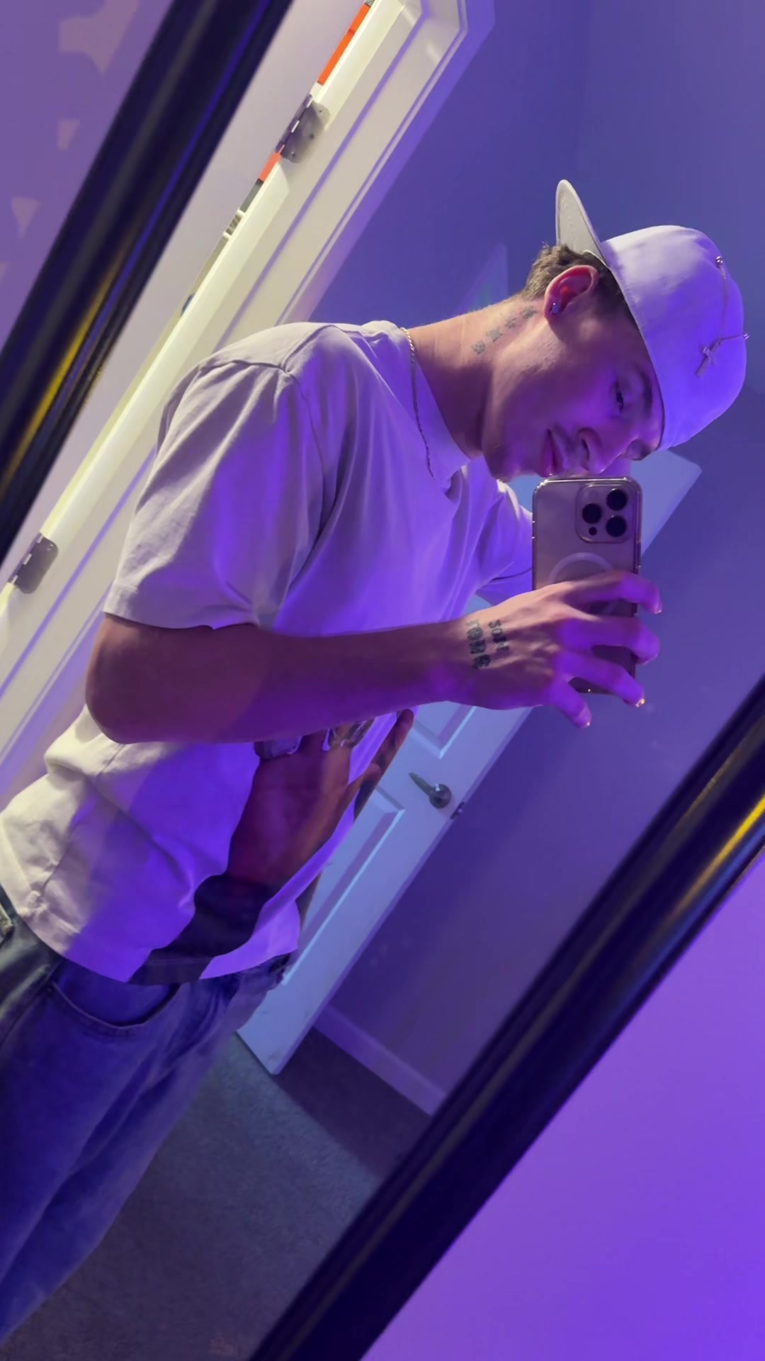 @Tyler👁️🗨️