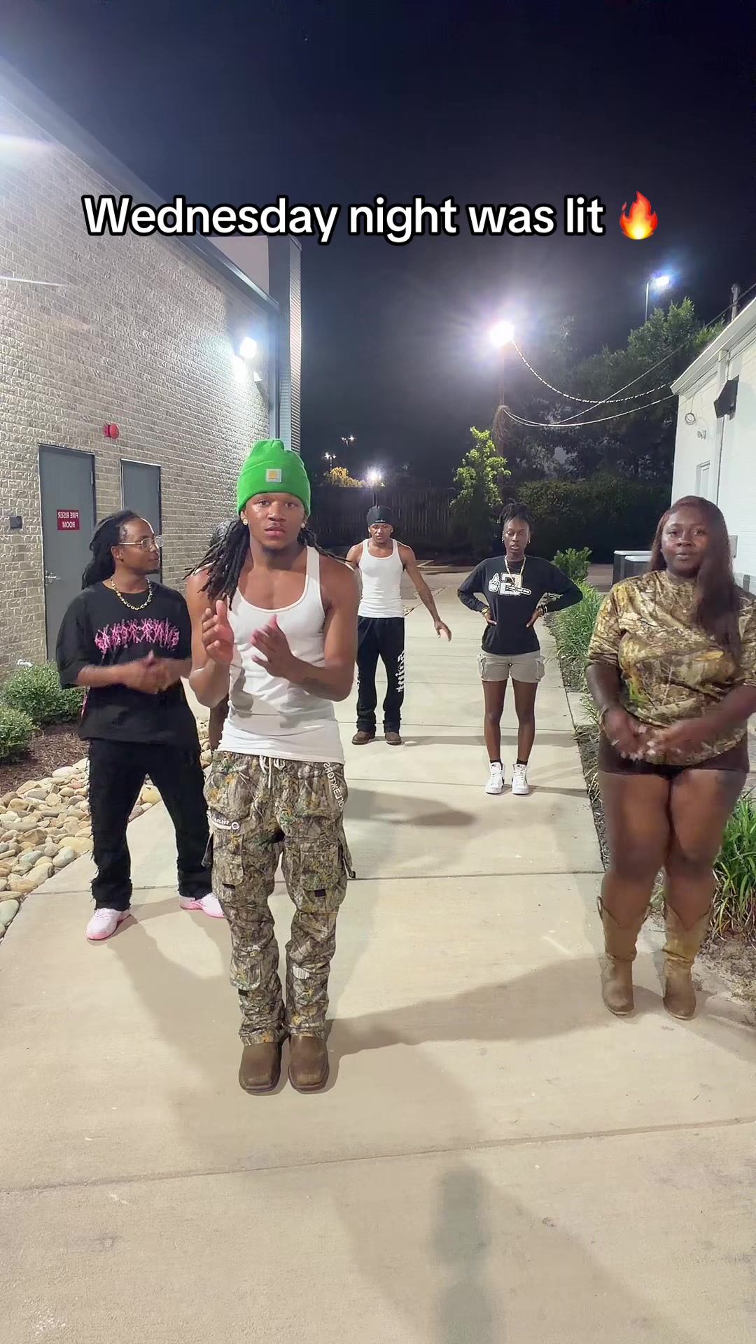 @Ghettotwins_