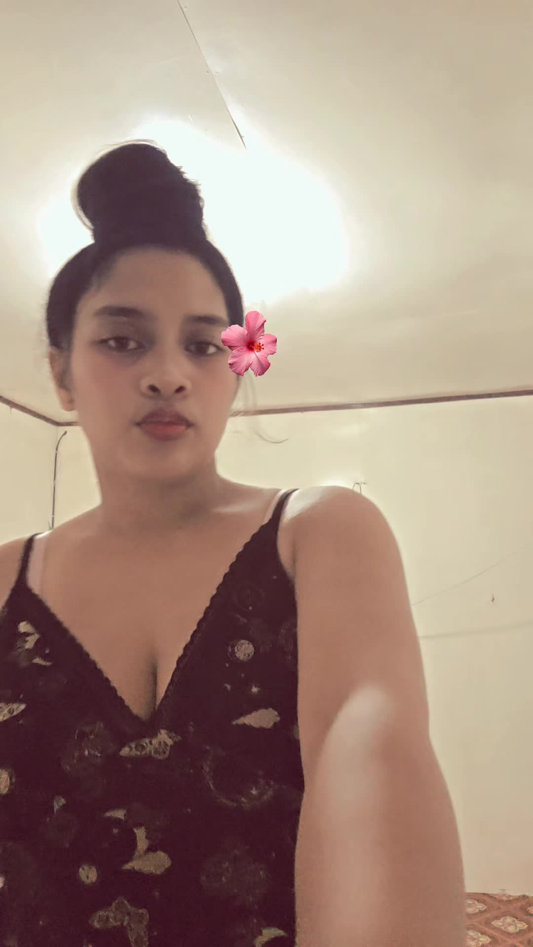 @🥴💃