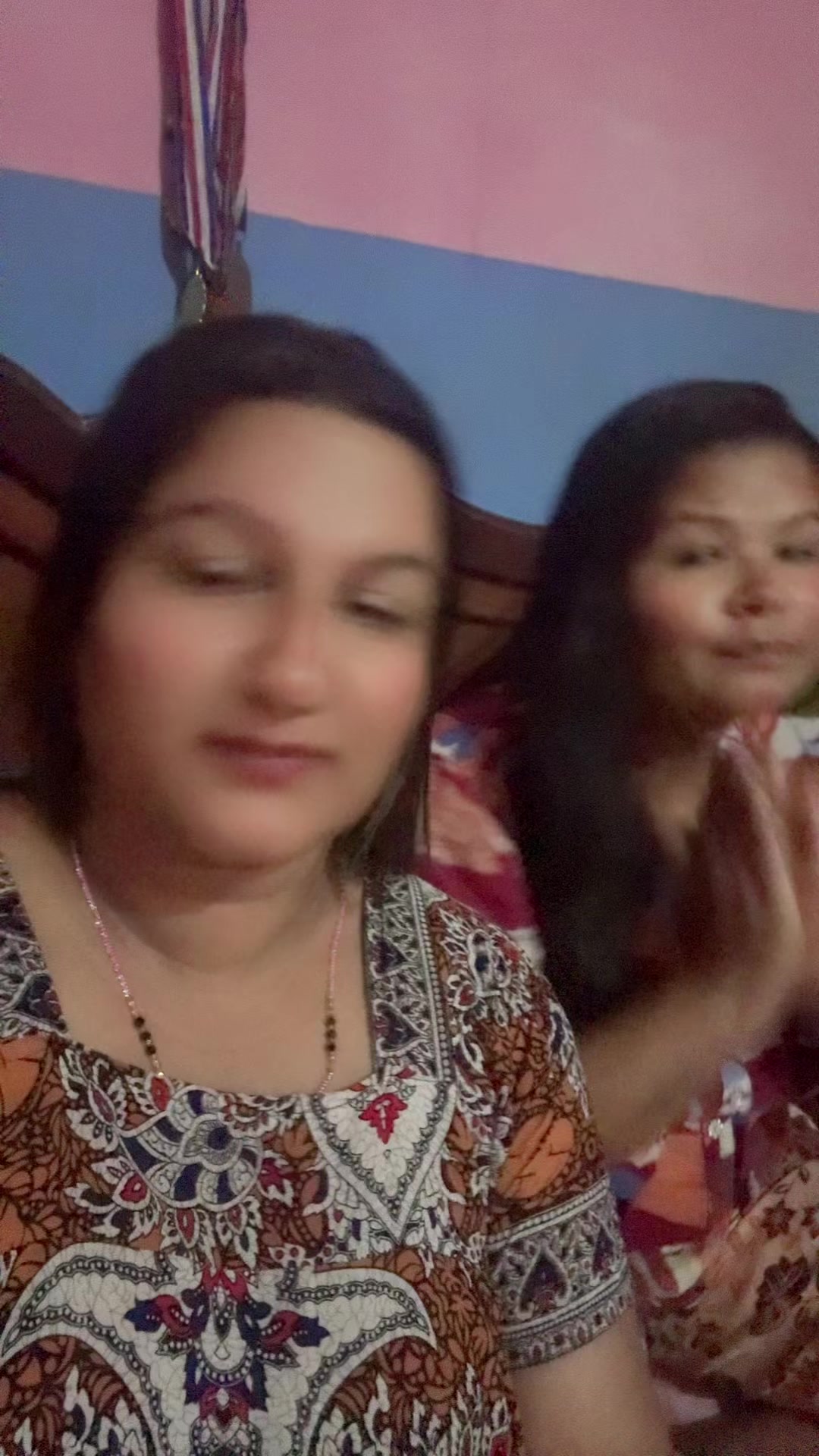 @khinabajgai6