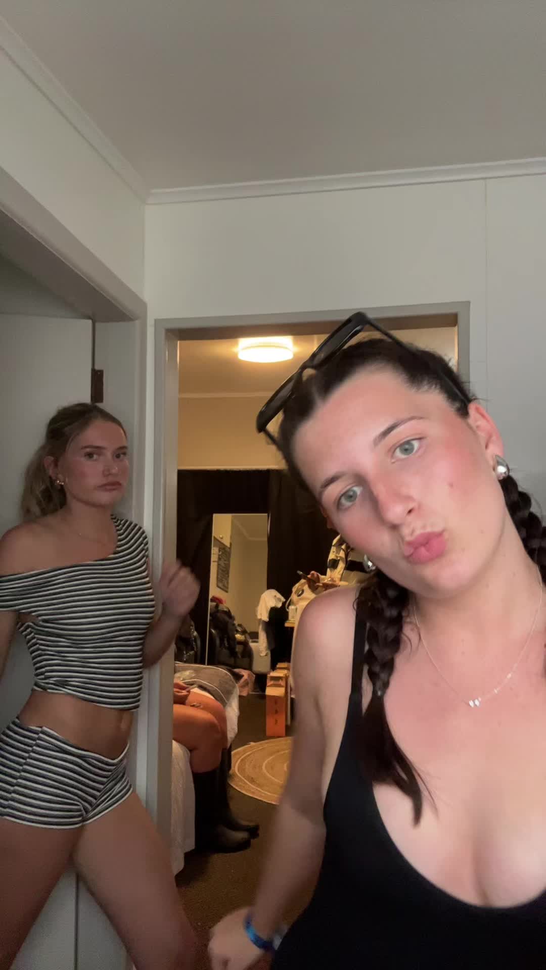 @anna