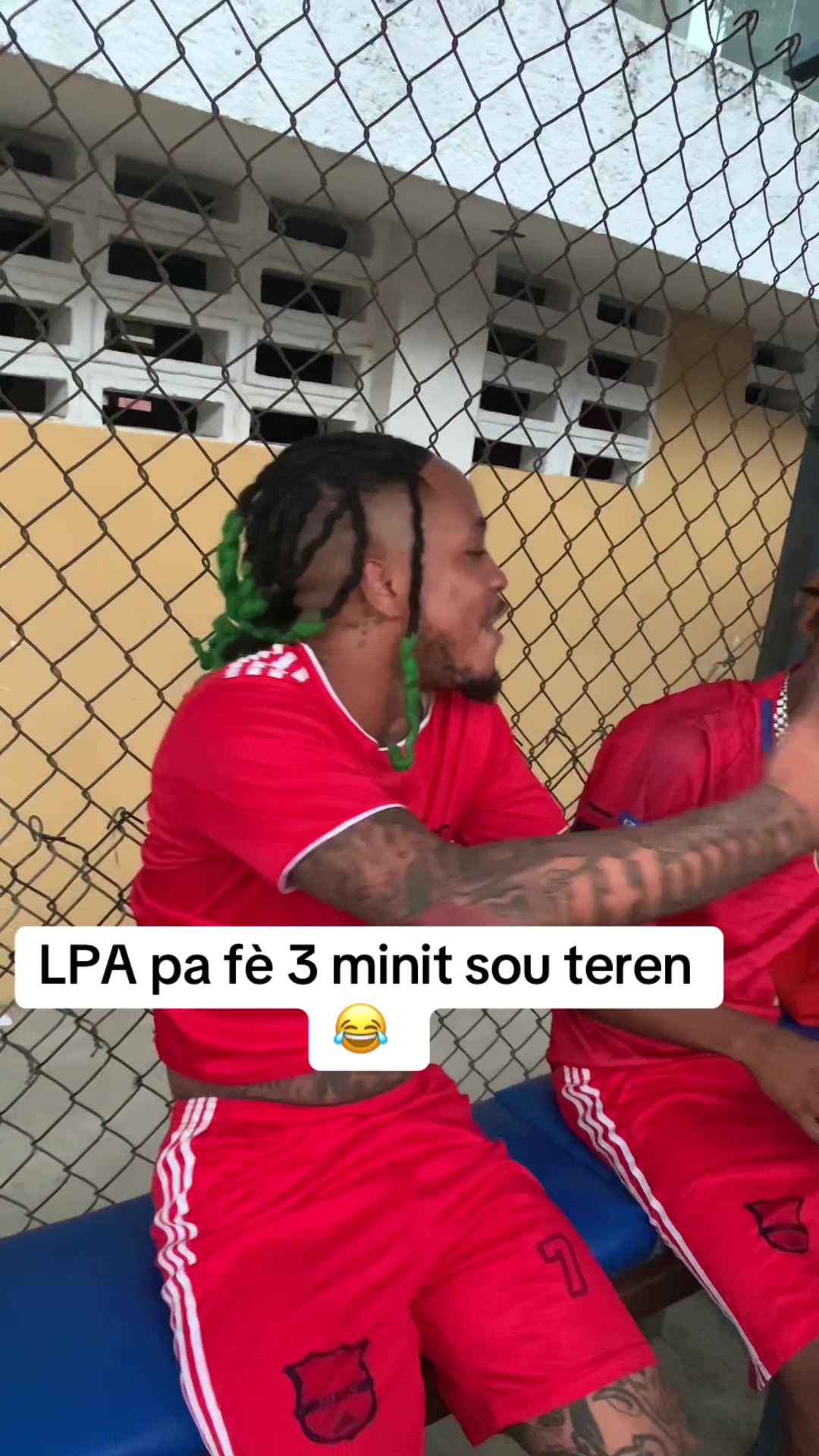 @D&egrave;nyel&egrave;_promo18