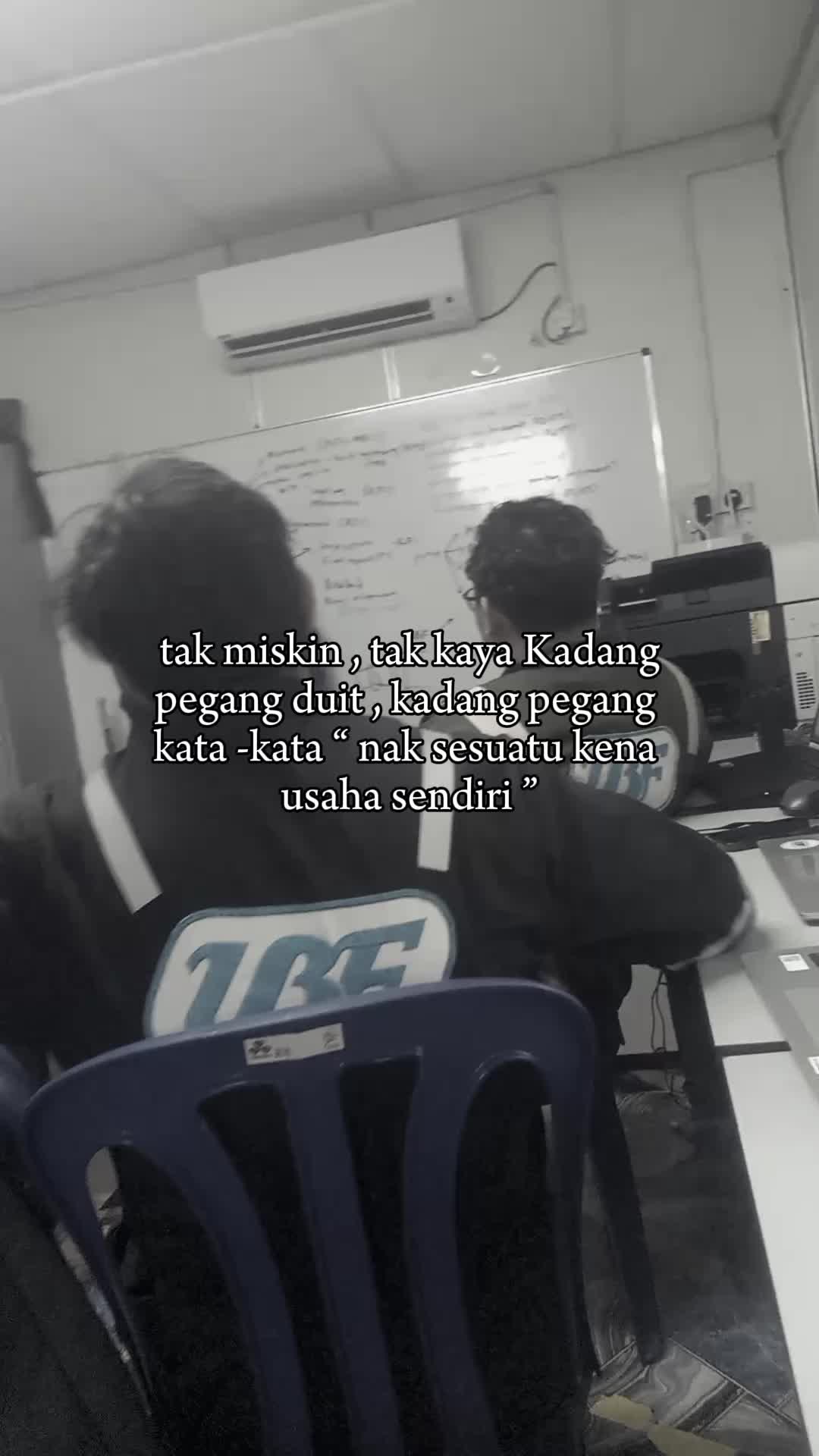 @Emiss⚡