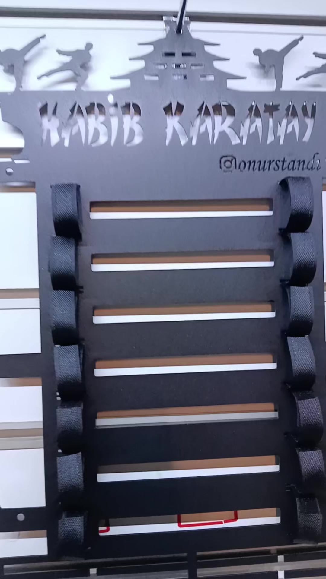 @Onur Standı ve Madalya Askısı