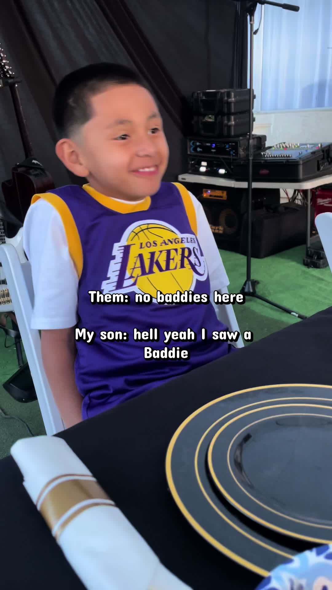 @MommaAriass