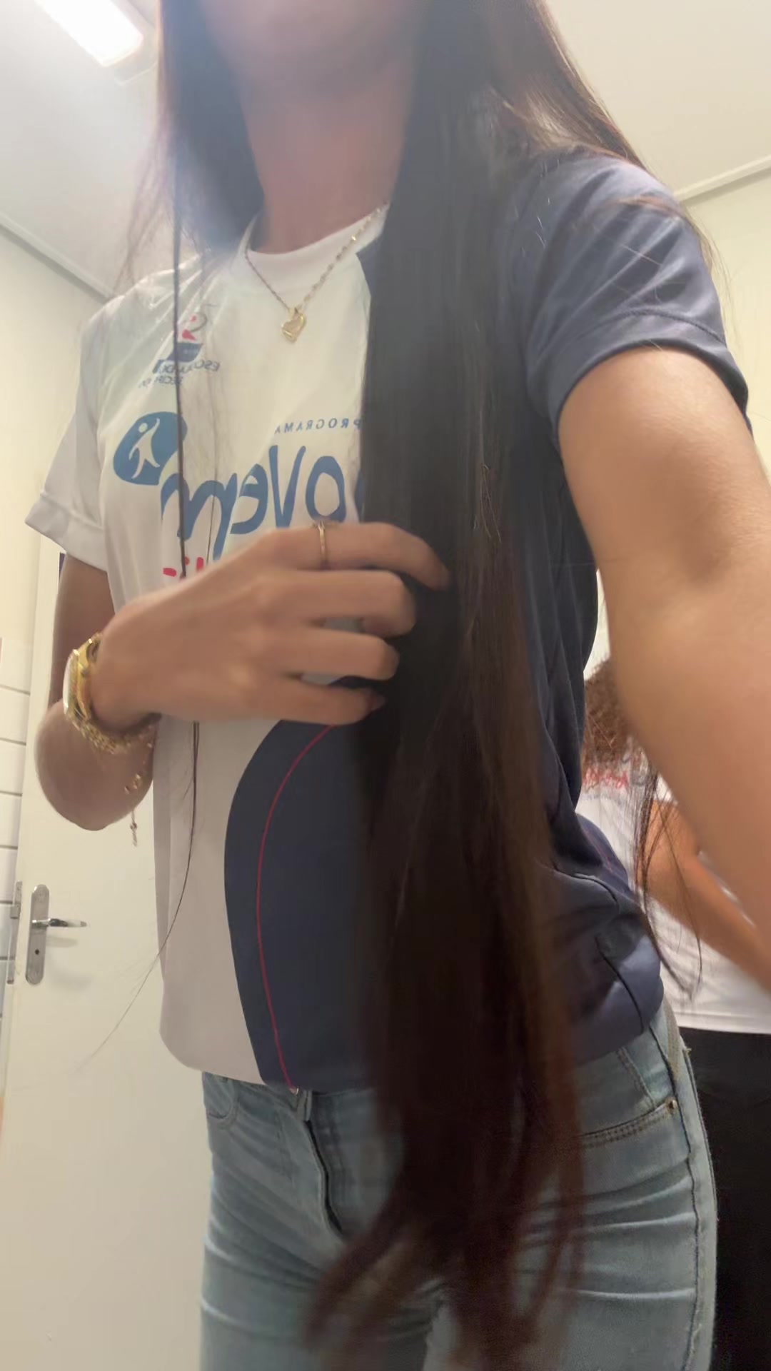 @thaissthefanie_