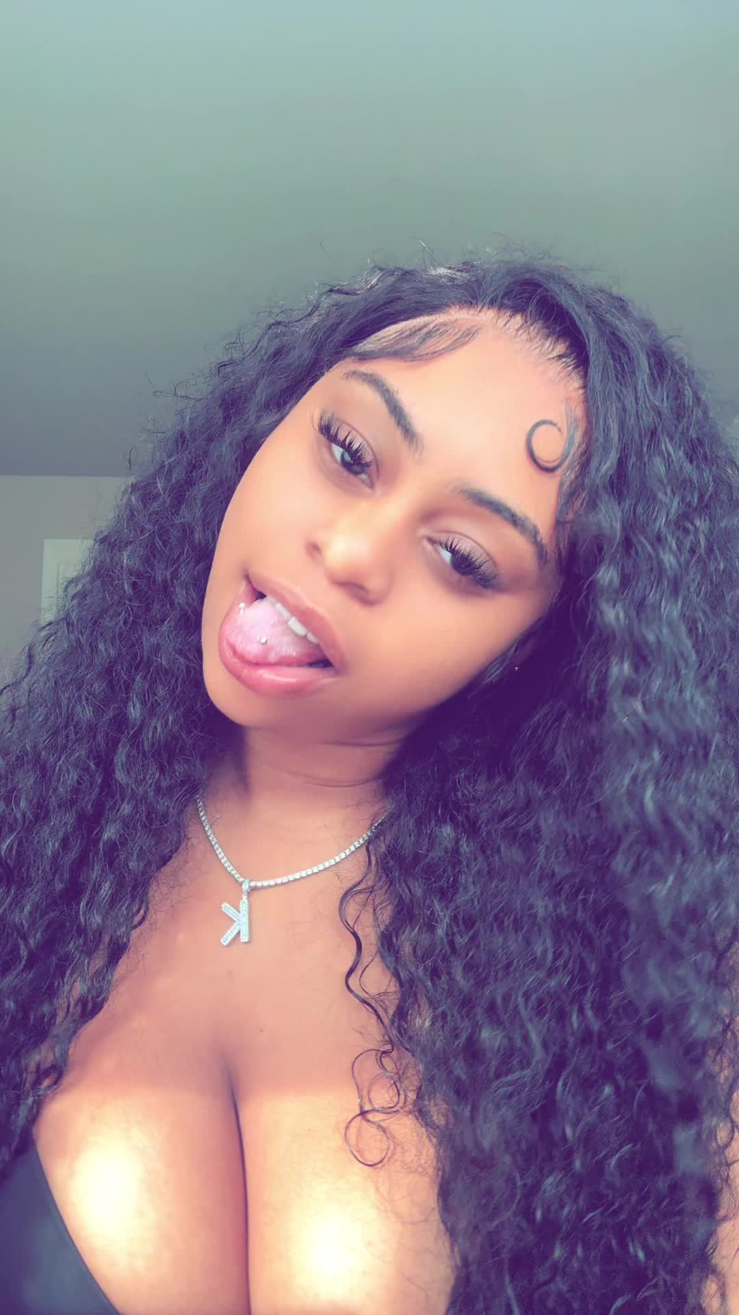 @Kaylalebomb ✨
