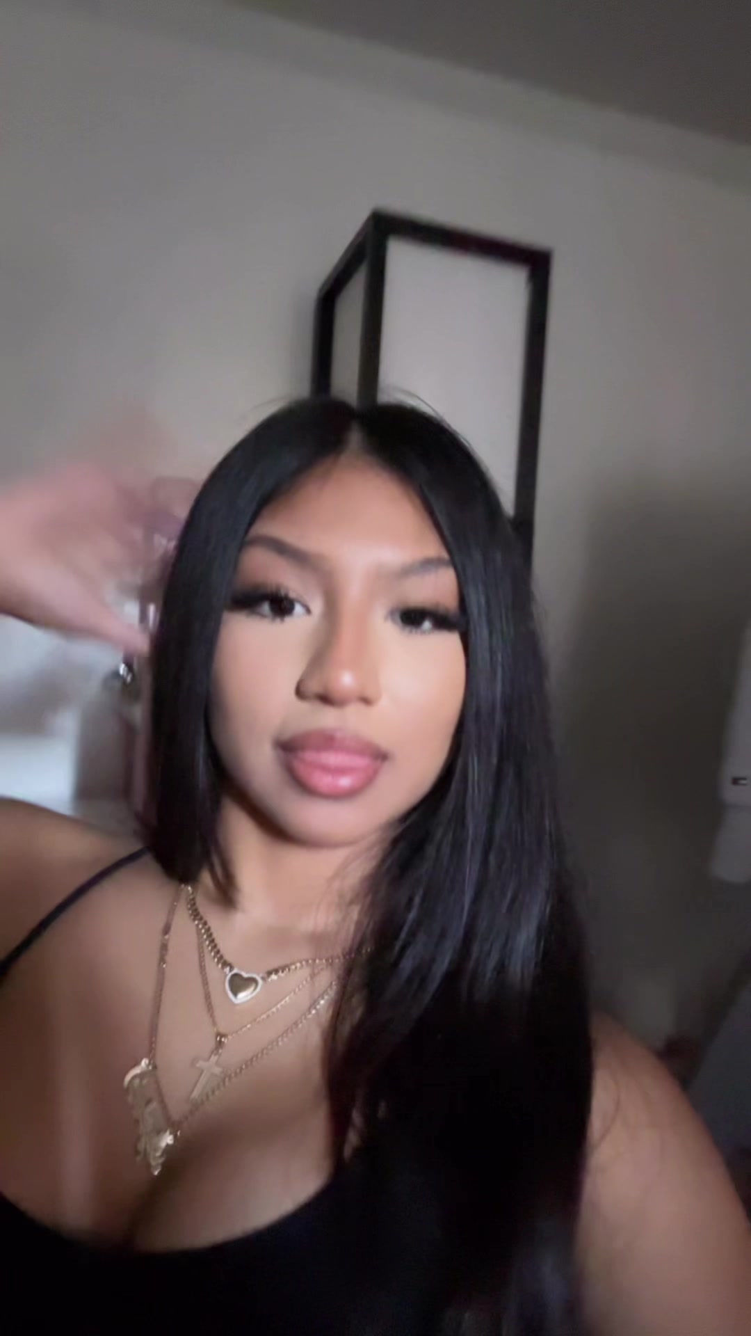 @️