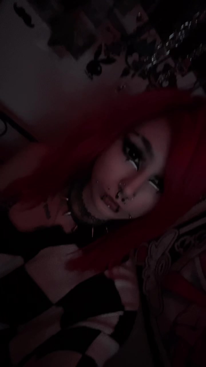 @z0mbi3_b1t3s