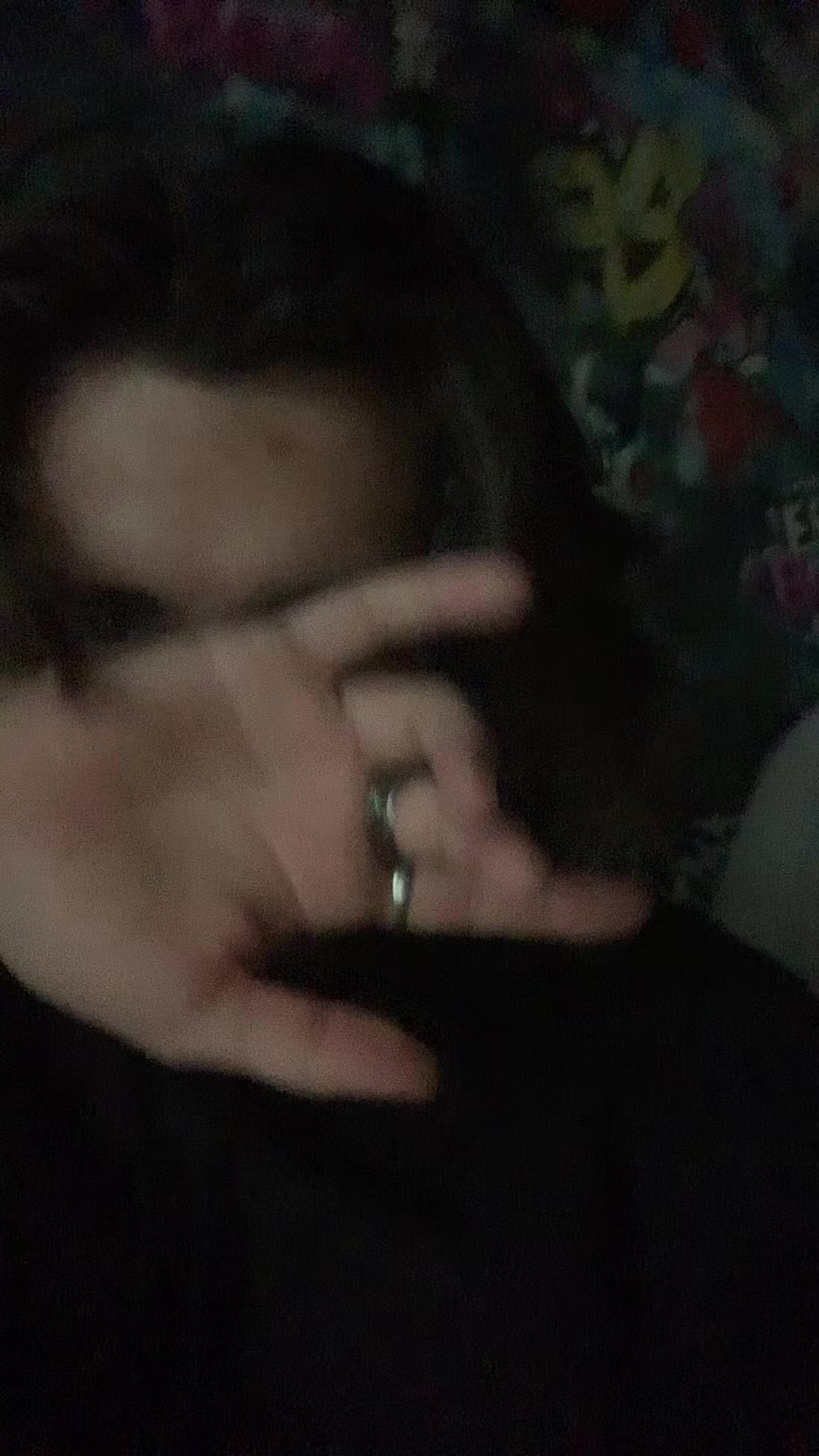 @chompik