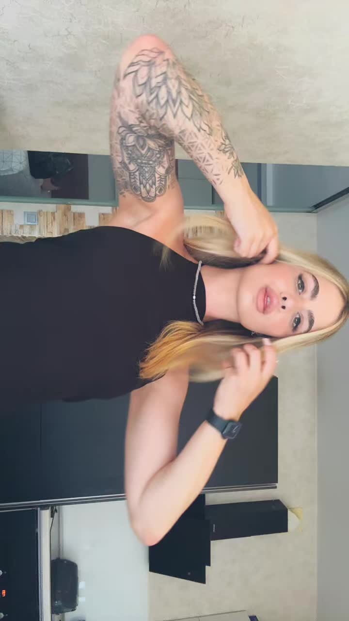 @Dasha Popova