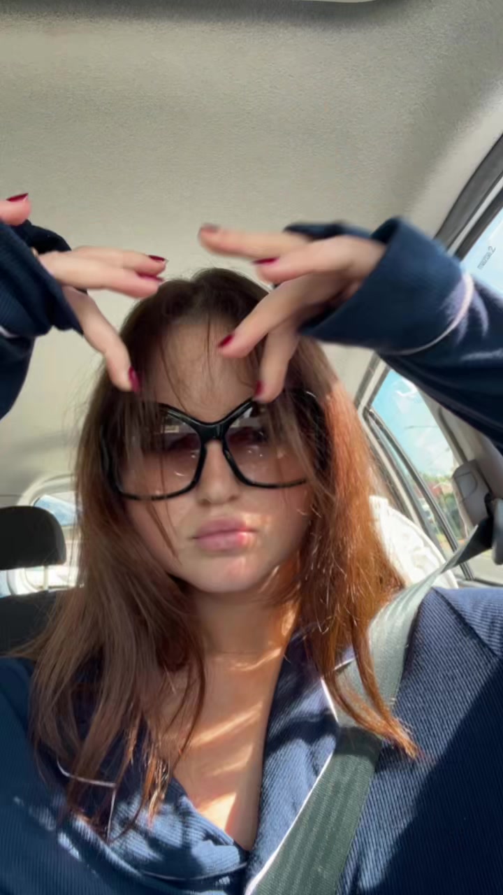 @ellieranaway