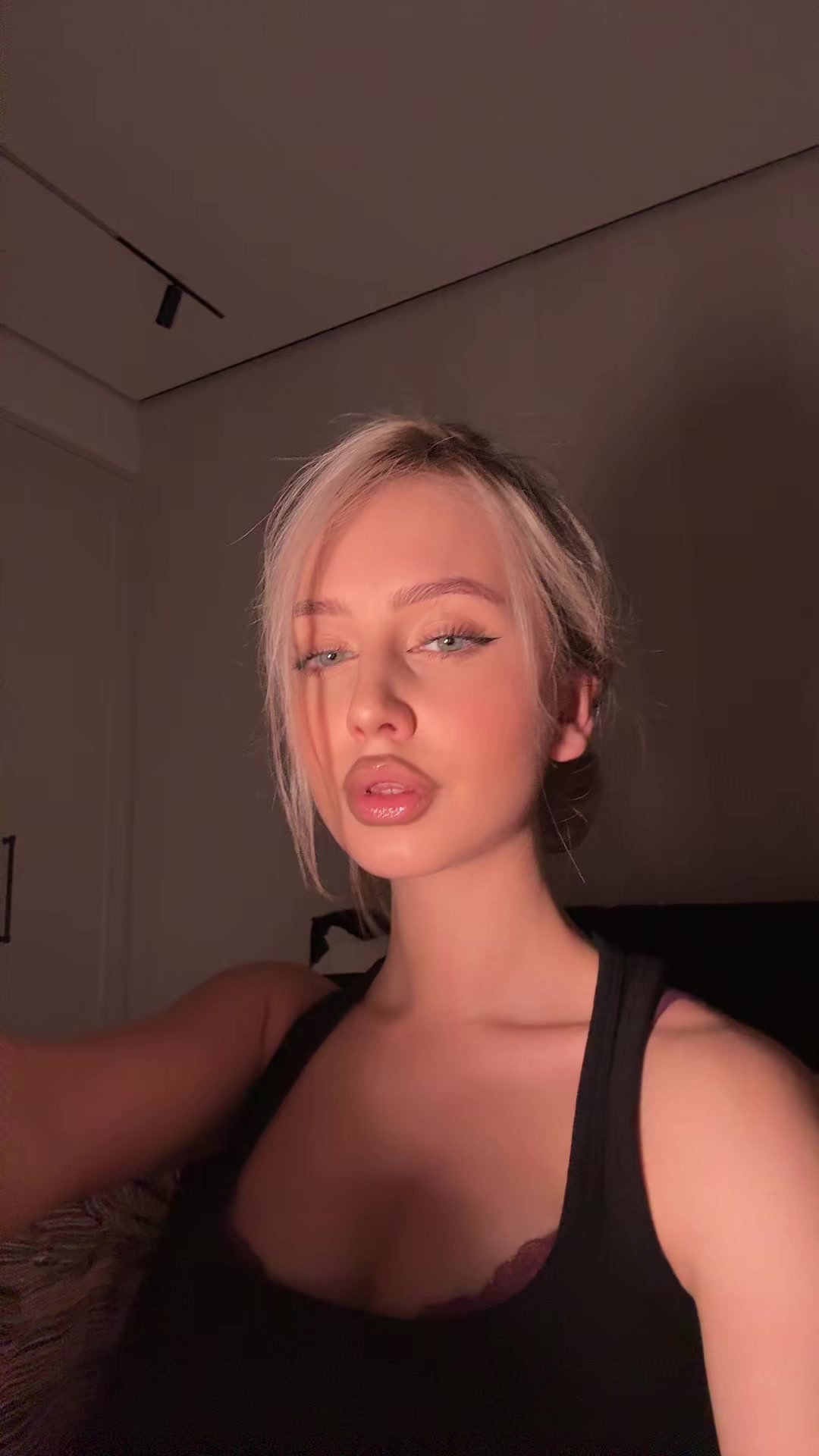 @_mia_ ♡