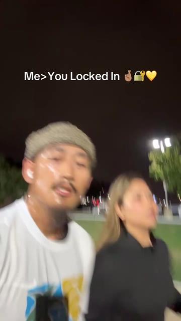 @Markmia3