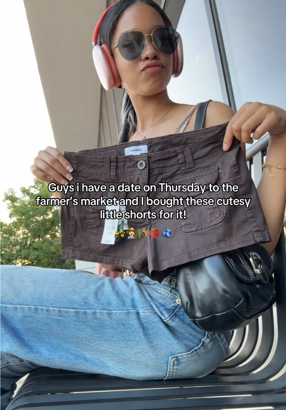 @_kirajohnsonn