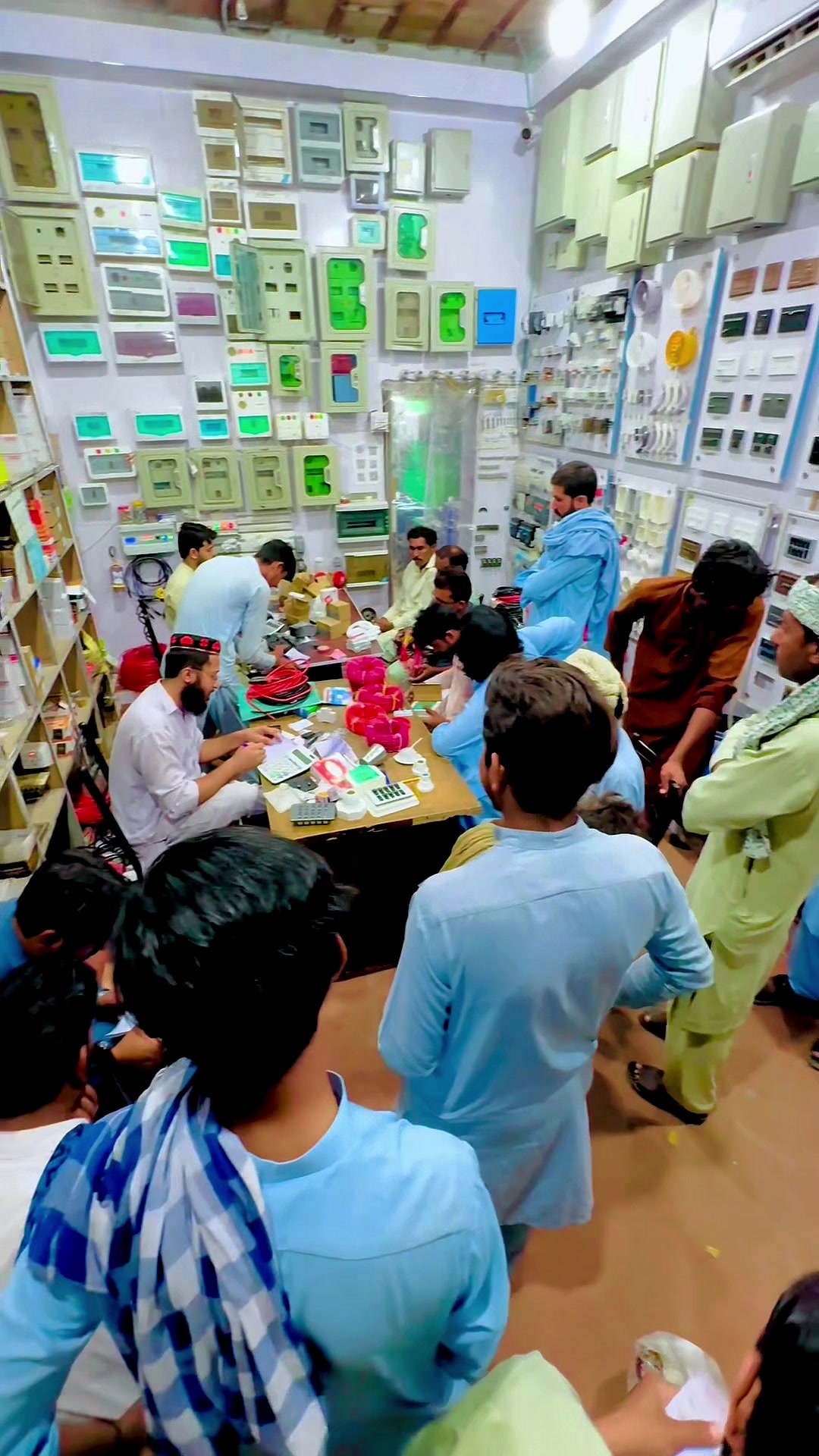 @Karachi electronic piplan