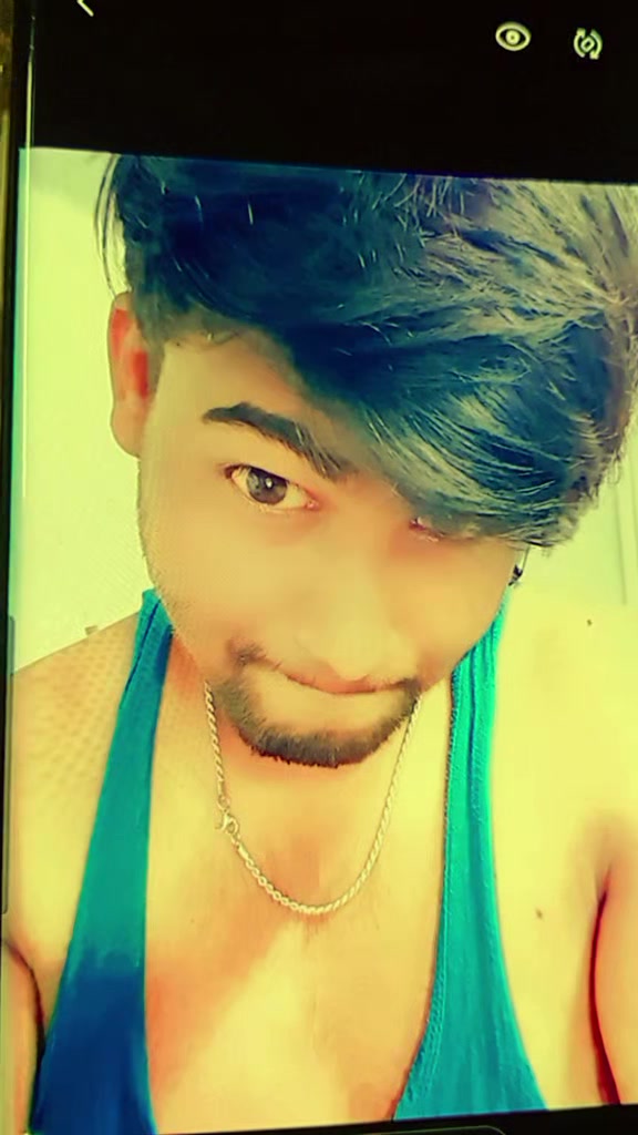 @L O veR  b O Y