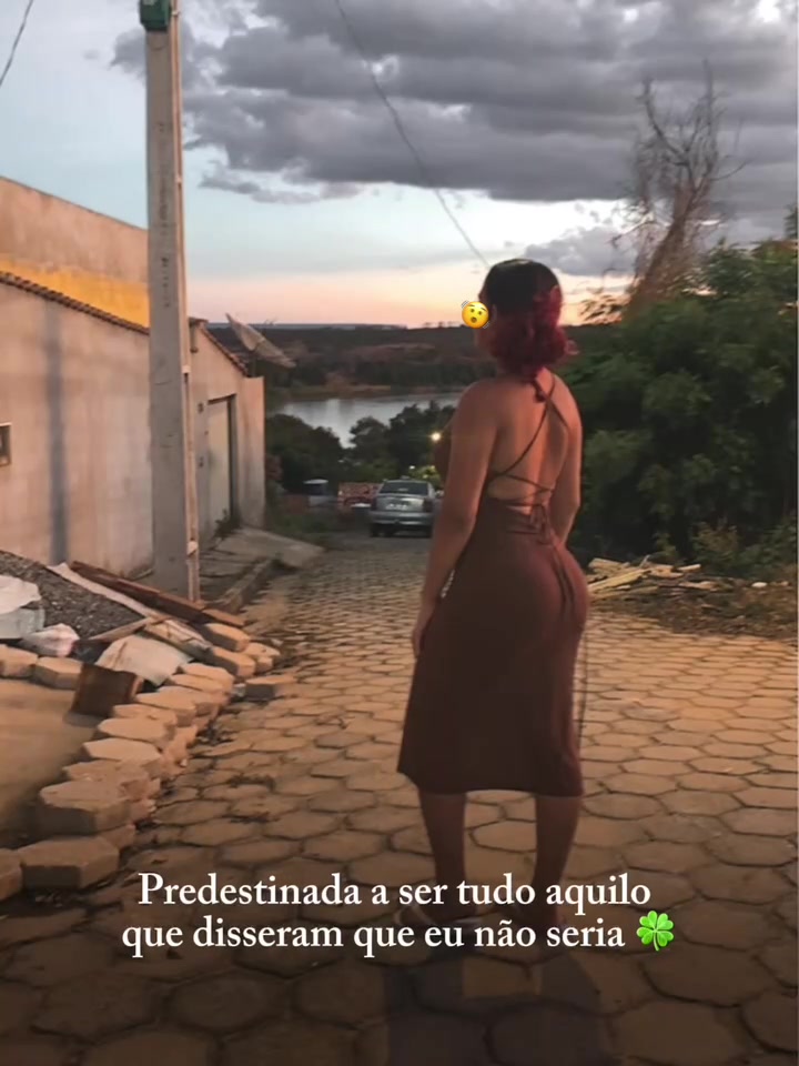 @_tatamesquita 💋