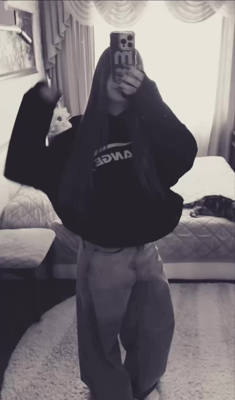 @𝓴𝓻𝓲𝓼𝓽𝔀𝓮🪽