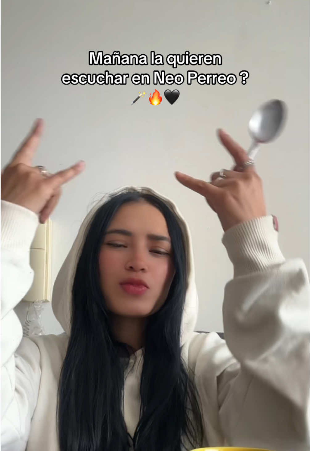@Laura Londoño 🖤🃏