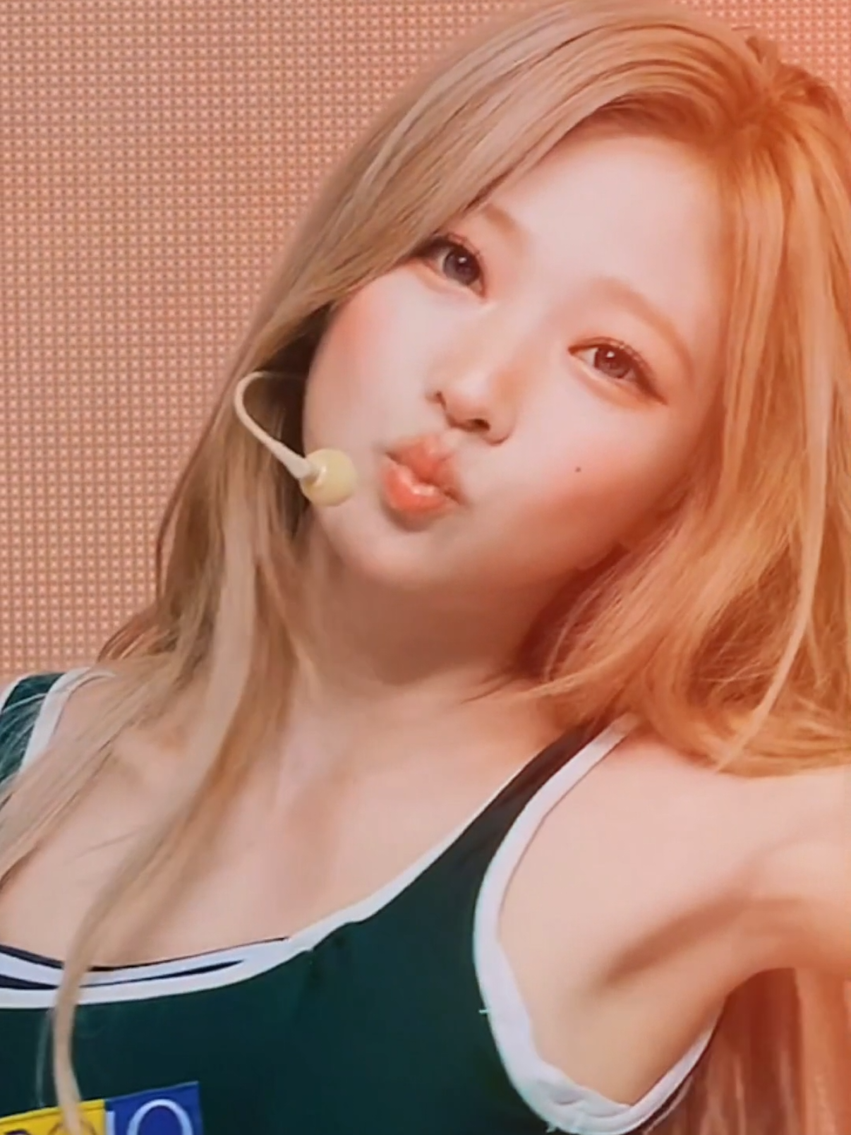 @𝑪𝑬𝑶 𝑶𝑭 𝑼𝑾𝑼 🍉