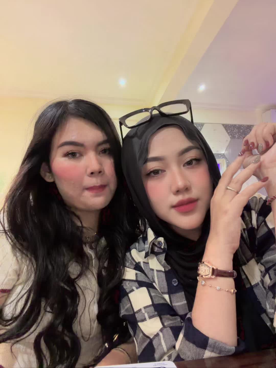 @tarissa putri ˚.🎀༘⋆