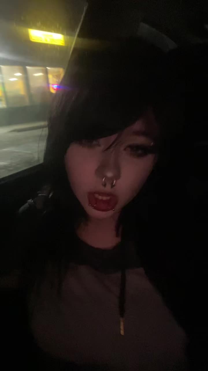 @Layla