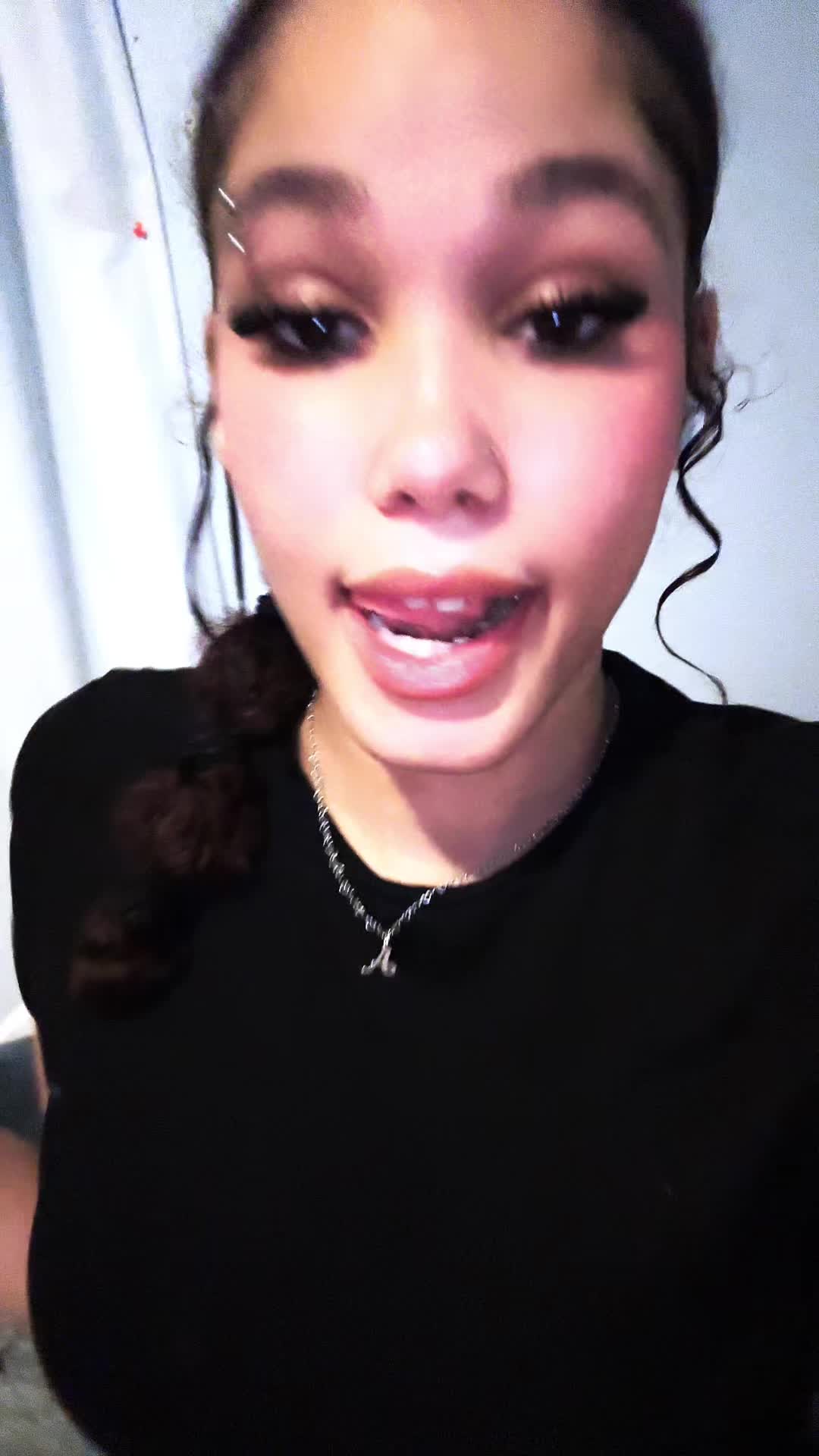 @アドリアンナ