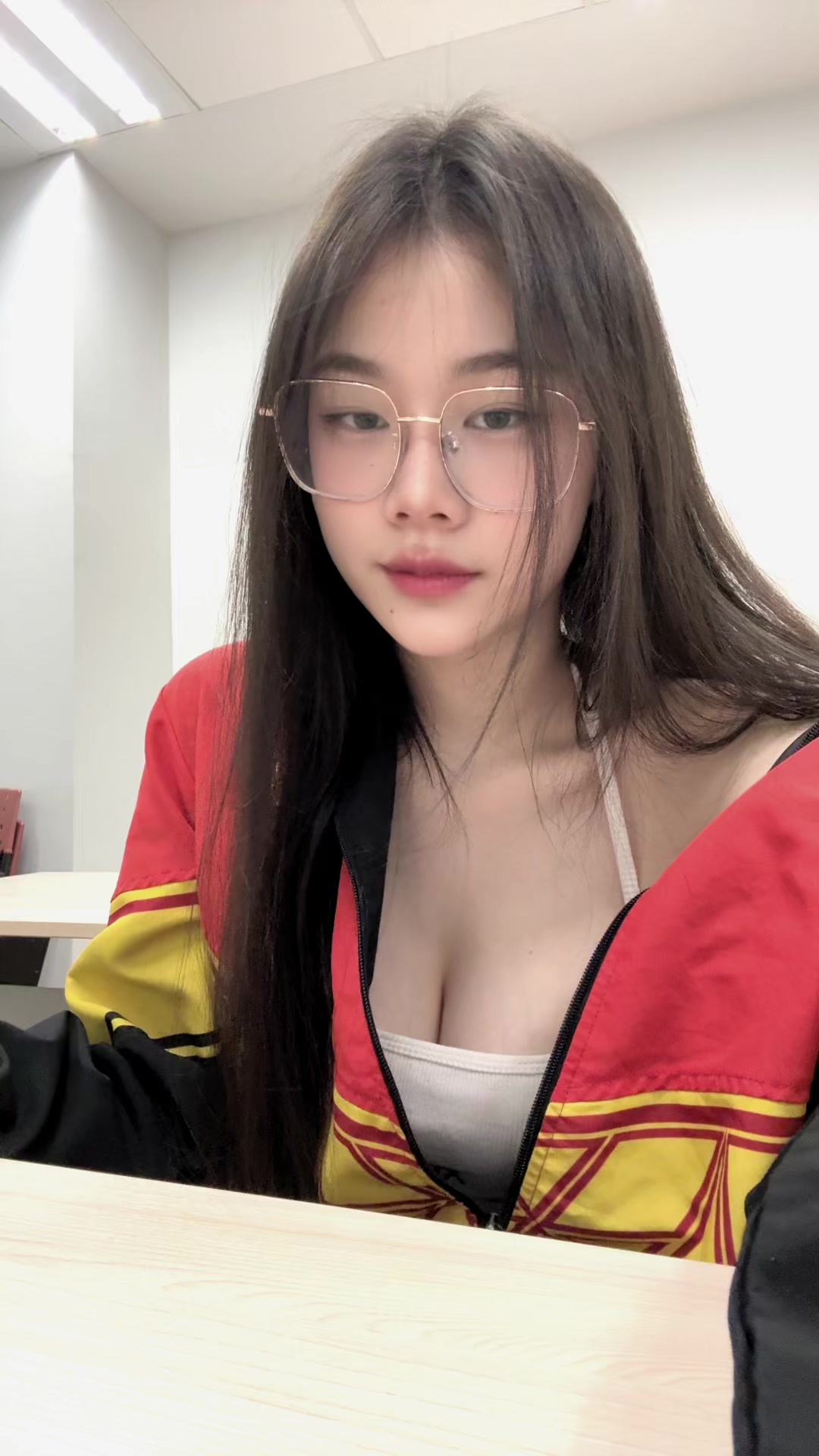 @AthittayaChum