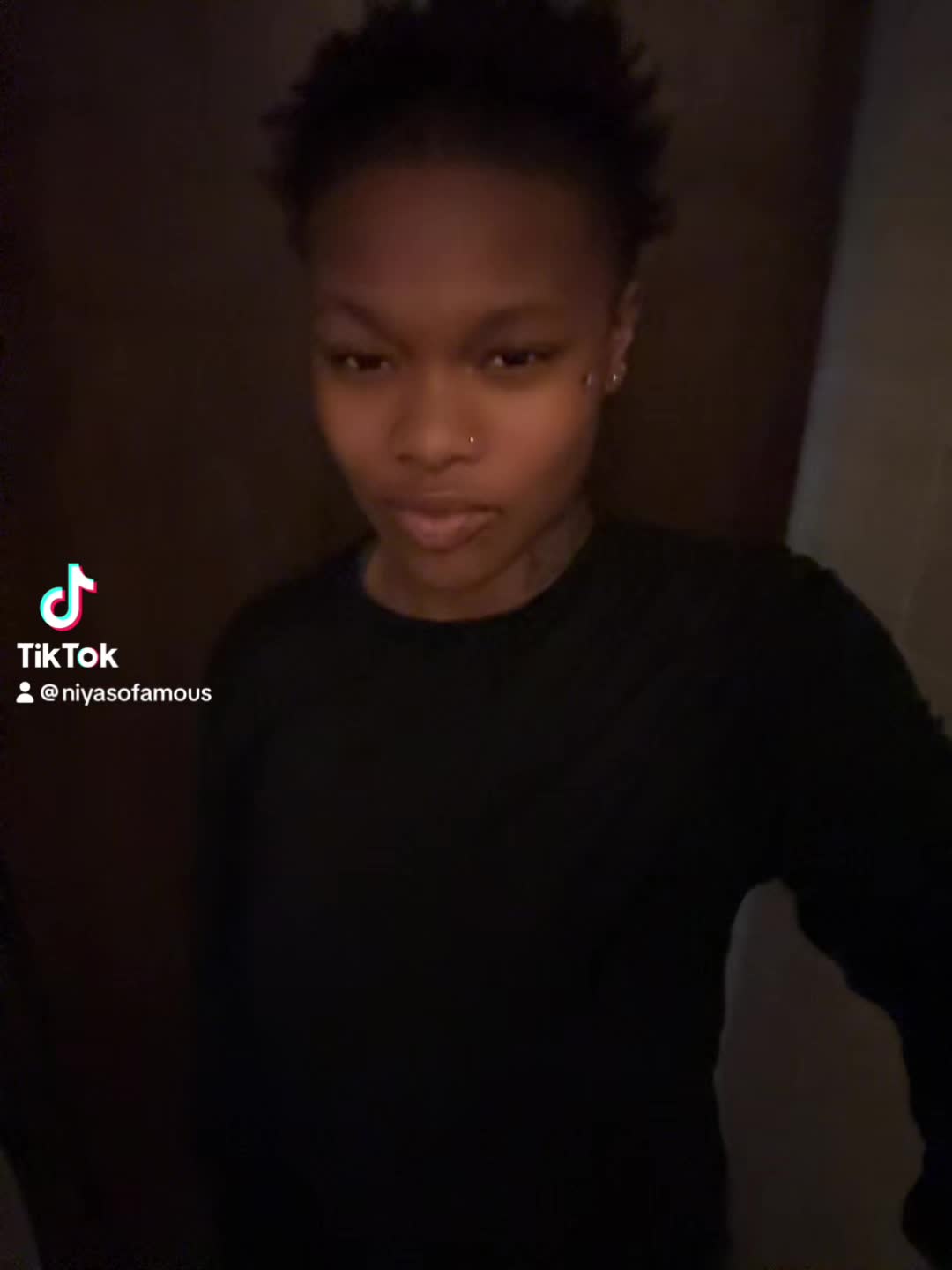 @niyasofamous_