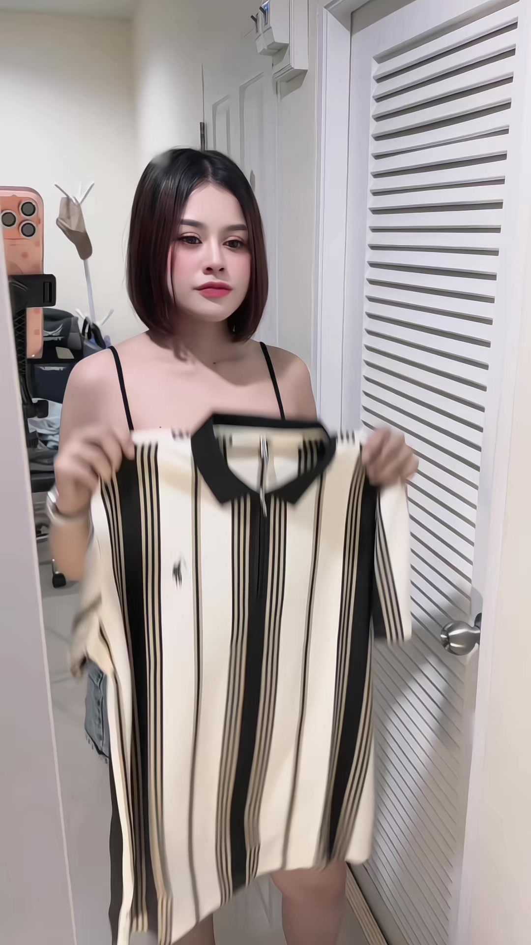 @ปัดที่ผมสั้นๆอ่ะ