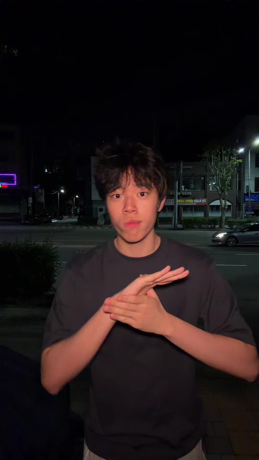 @Royy