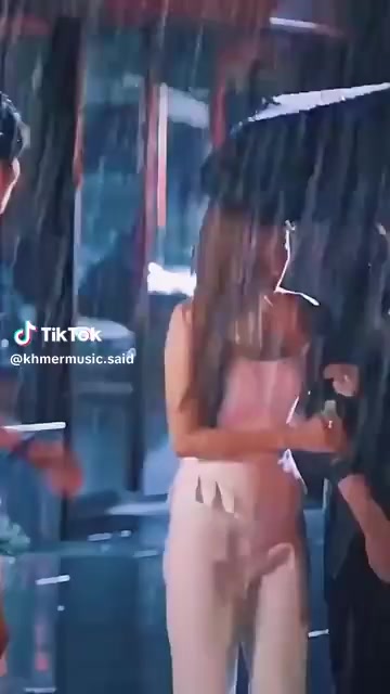 @ស្រីមុំ