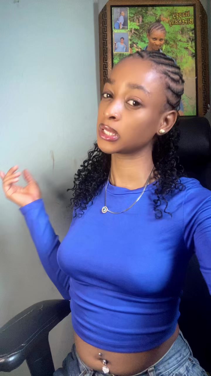 @Olamide🦋✨💙