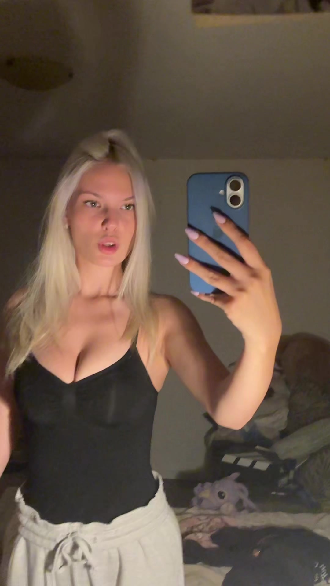 @MM
