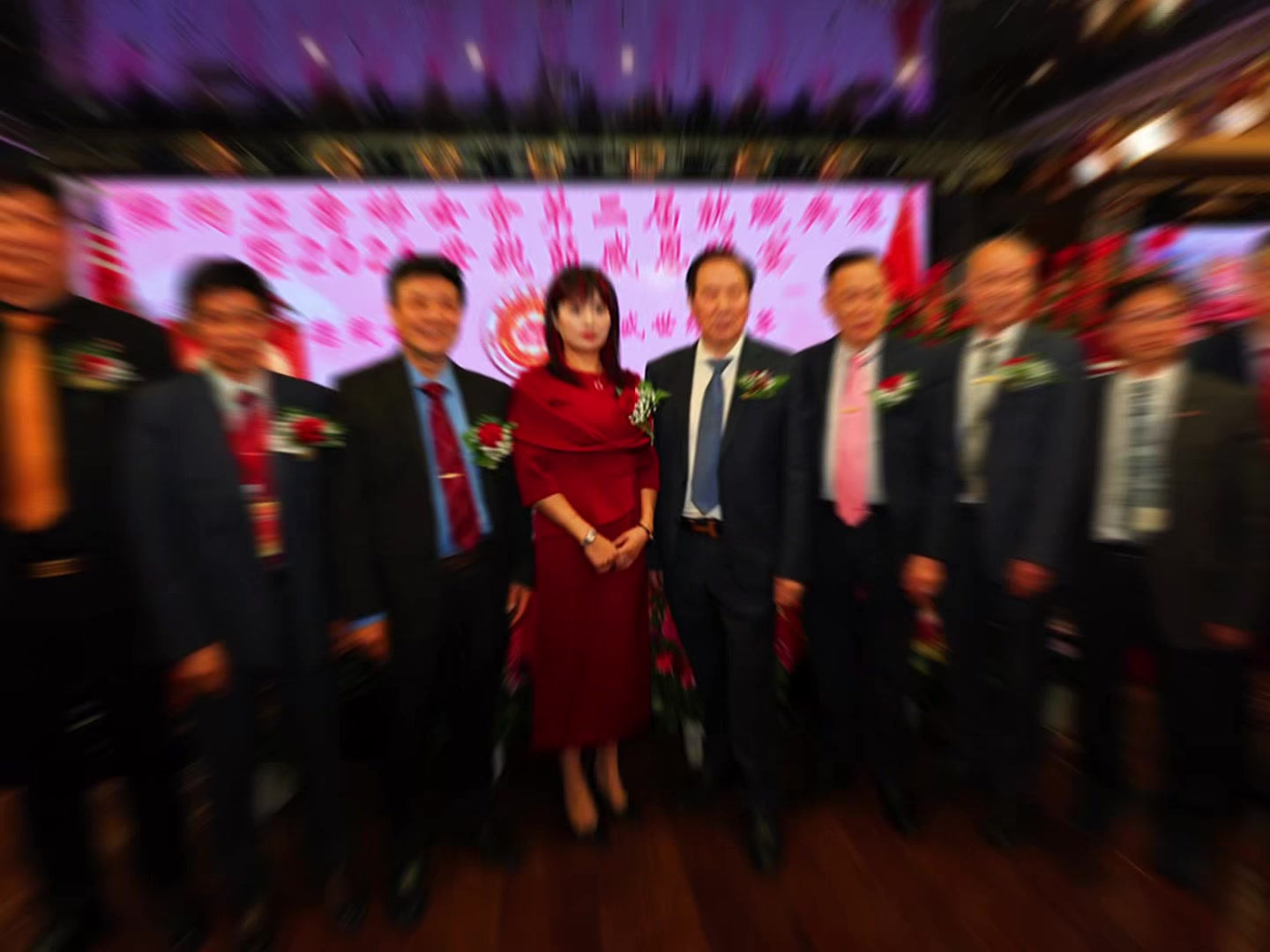 @美国华讯