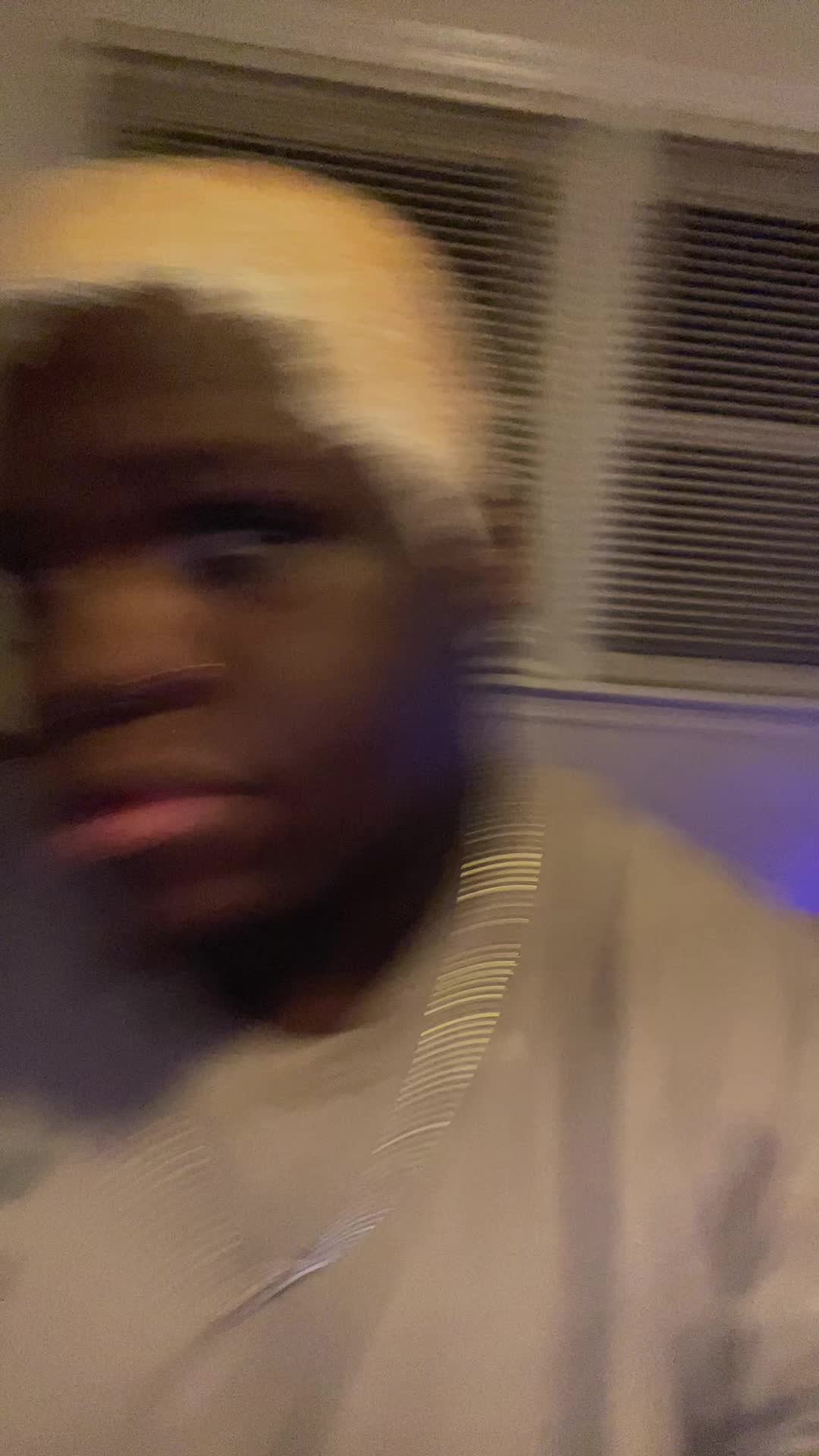 @ant 🦇🖤