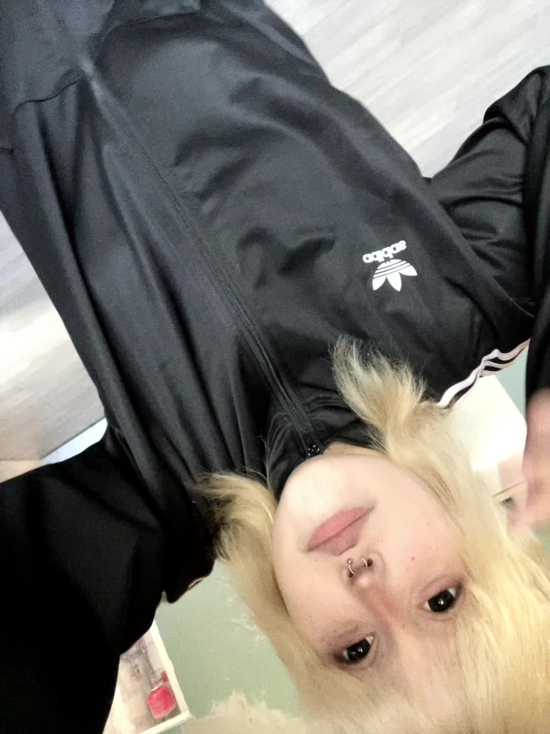 @вОровск4я лапі