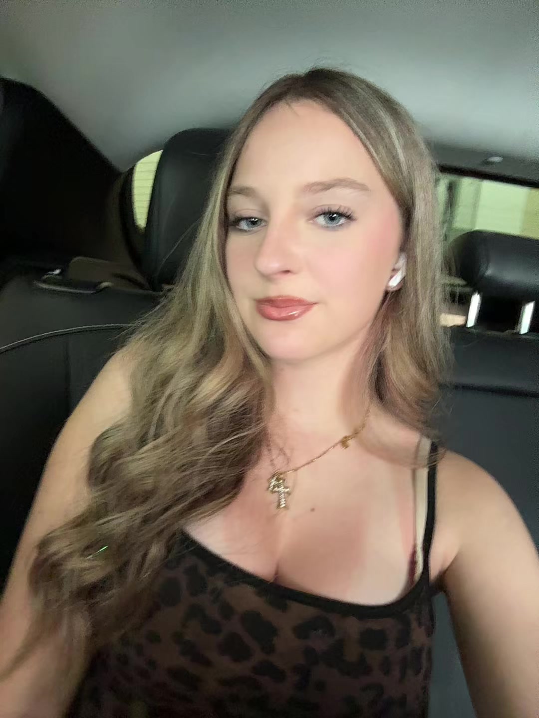 @evelyn ๐