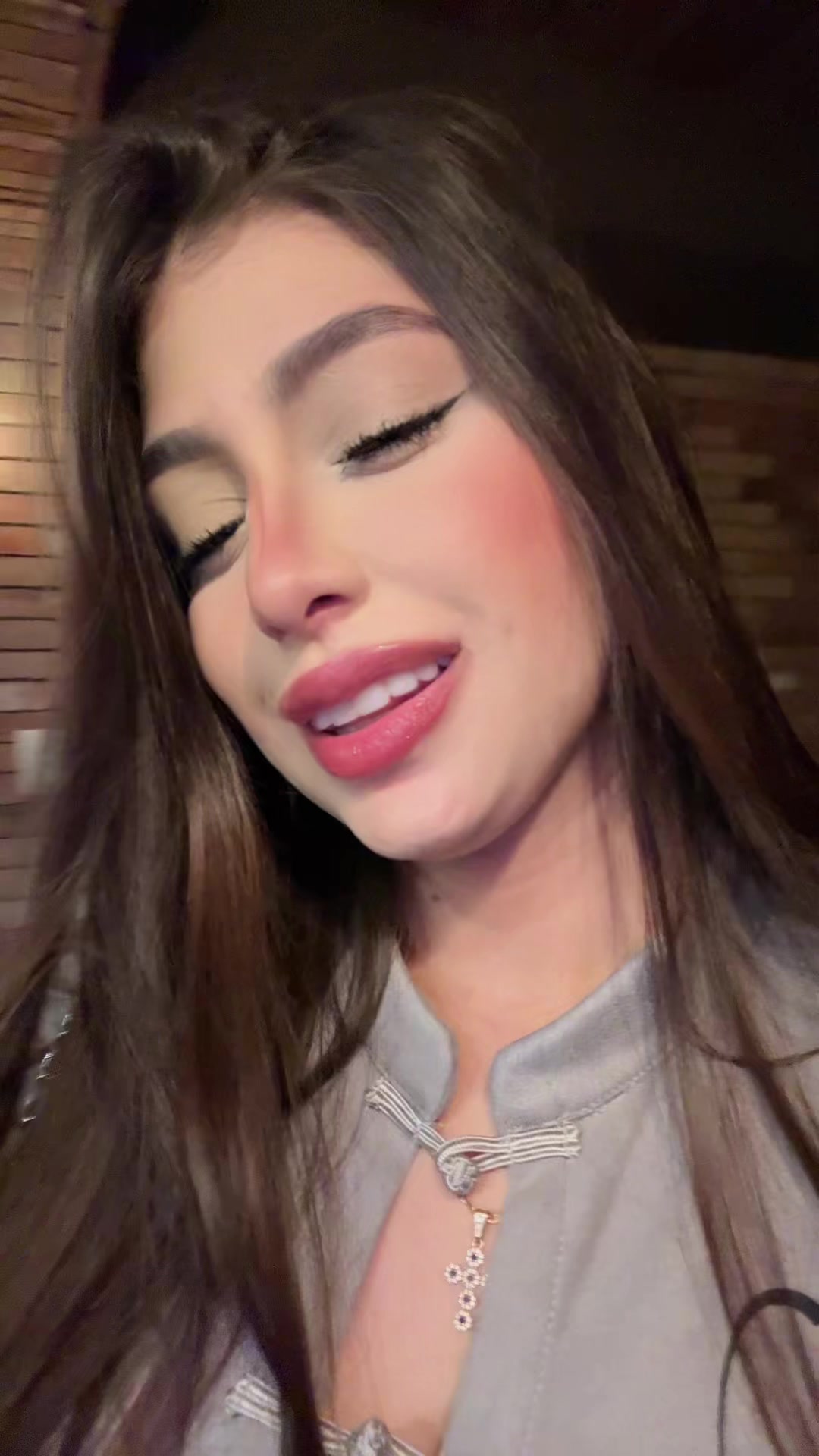 @AM