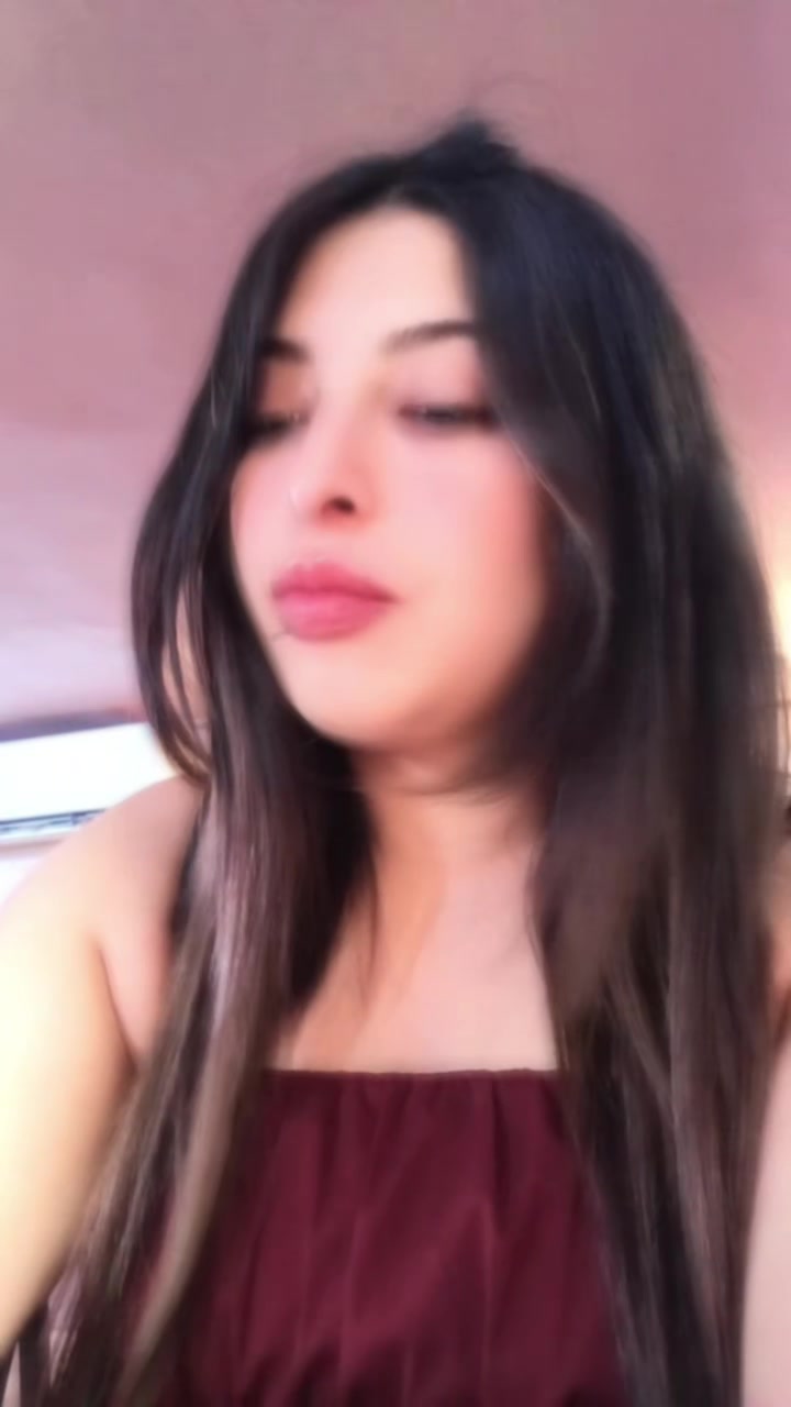 @Nut Ella