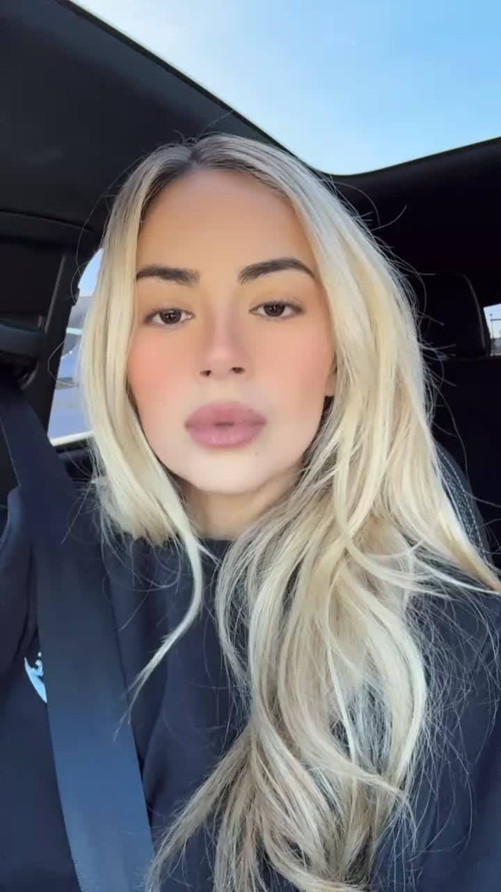 @VianeyBaee