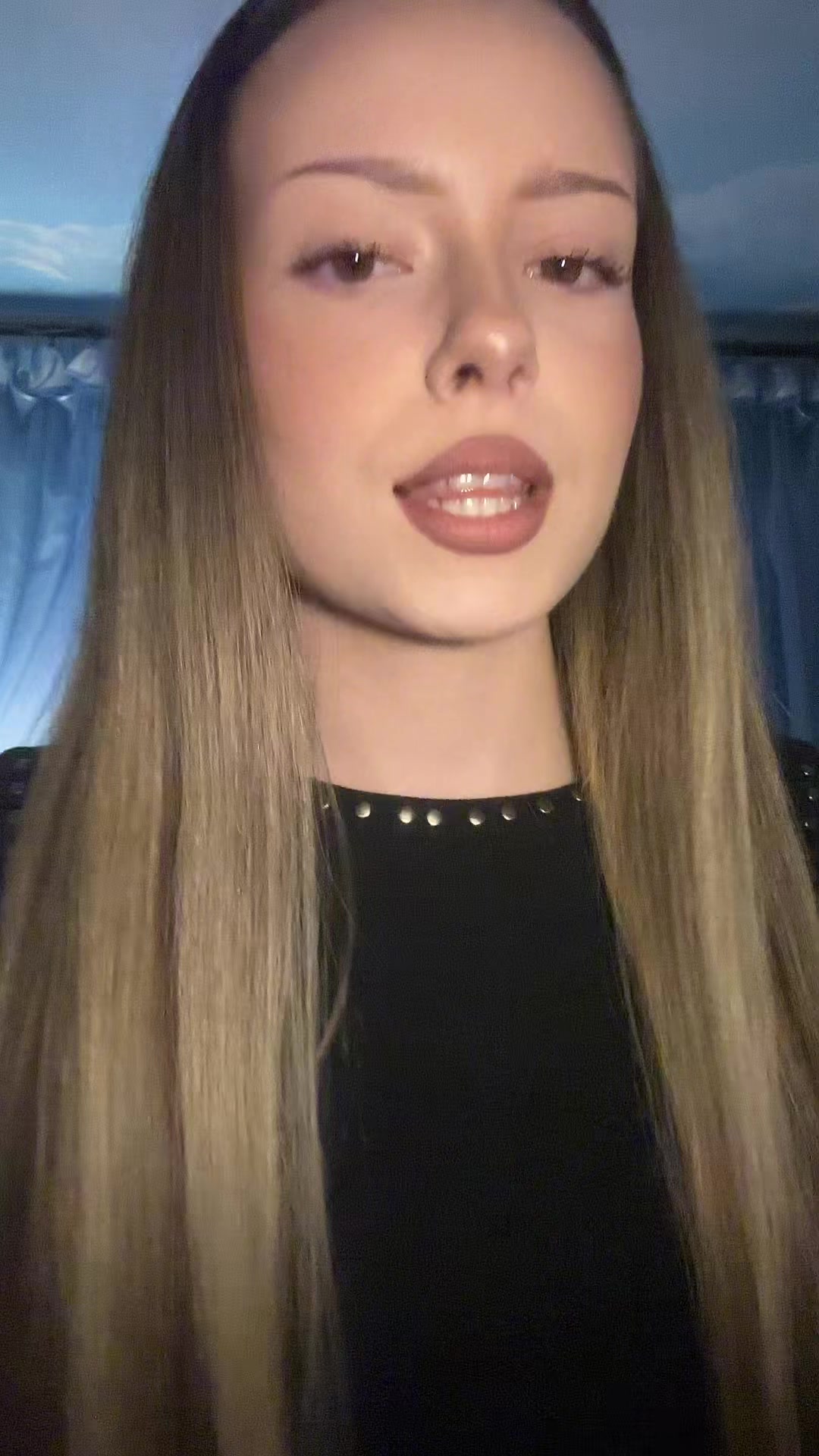 @алиса