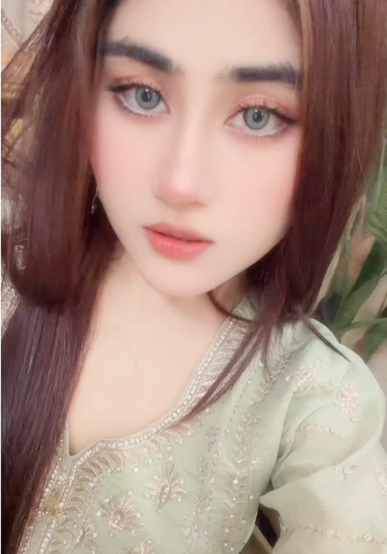 @eshuu 🚩